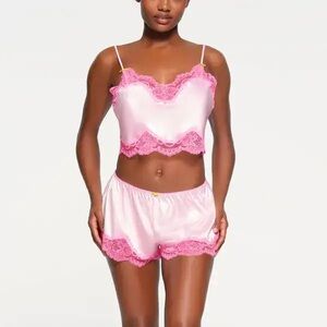 SKIMS WOVEN SHINE LACE CAMI + LACE TAP SHORT SET CHERRY BLOSSOM SMALL